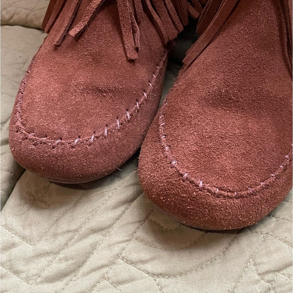 Cute moccasin type light brown Booties! Size 8.5
Pre owned-MAKULU CALIFORNIA-S - Picture 12 of 13